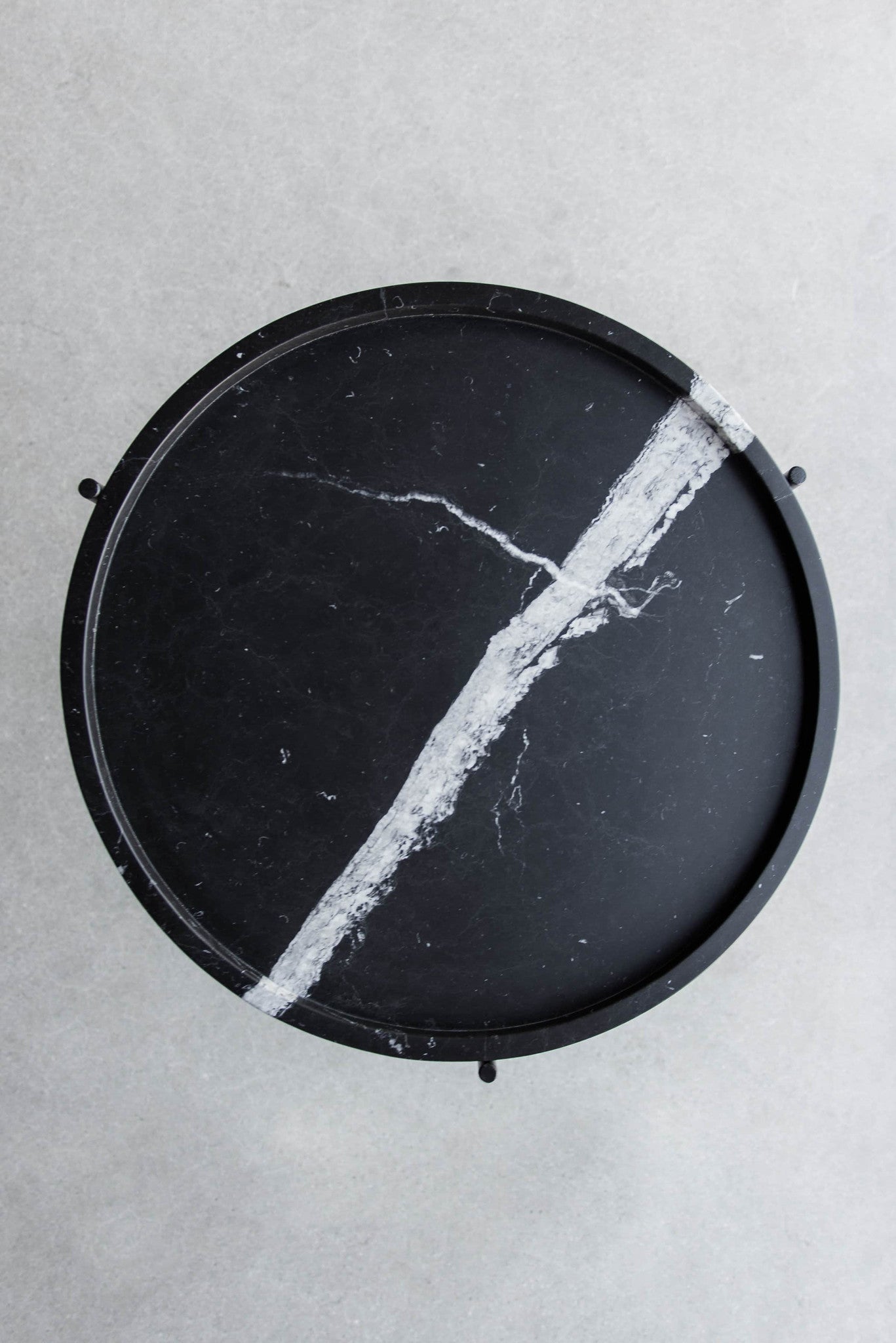 Sorgente Nero Marquina Yan Sehpa
